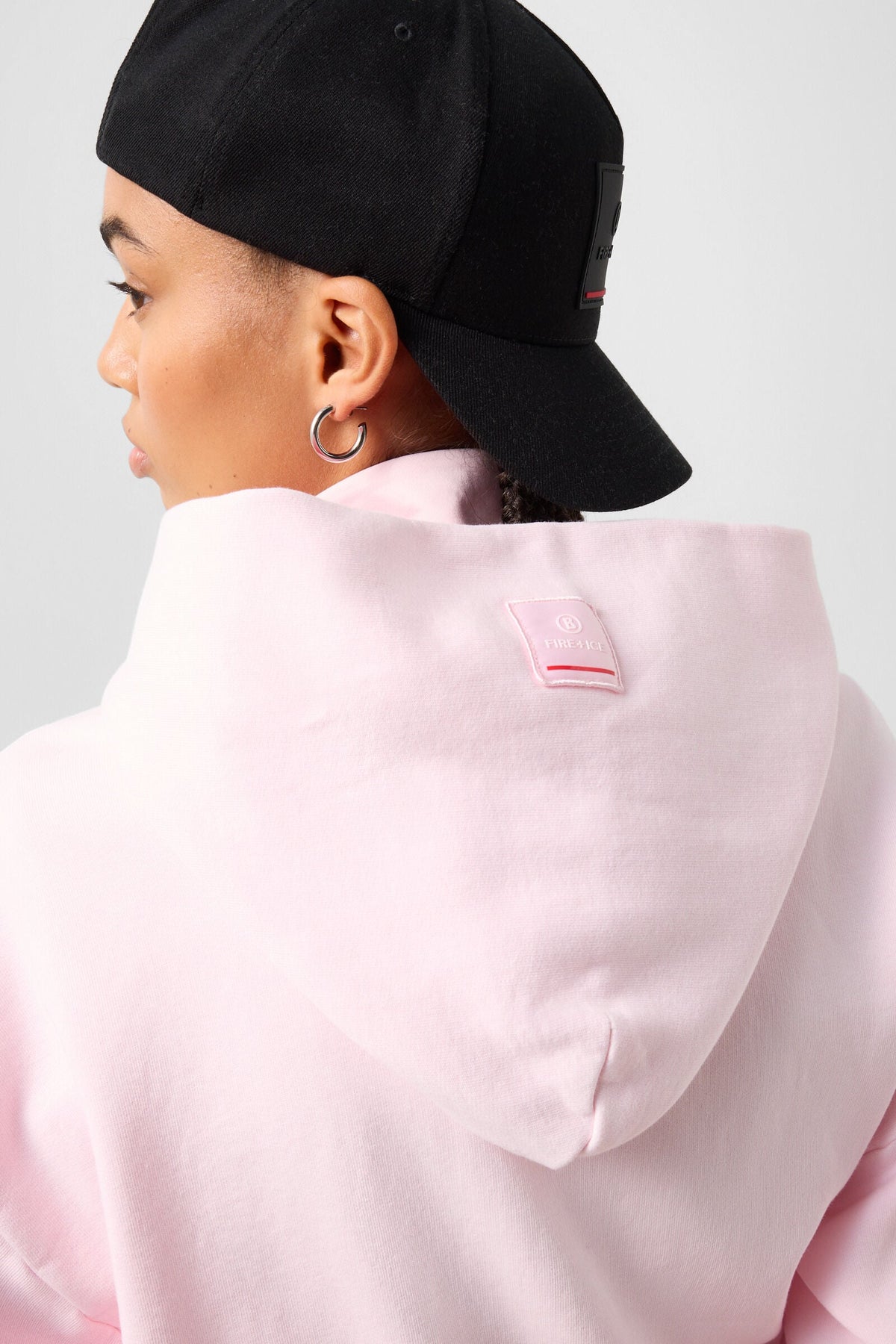 Bluza rozpinana z kapturem ILONA
