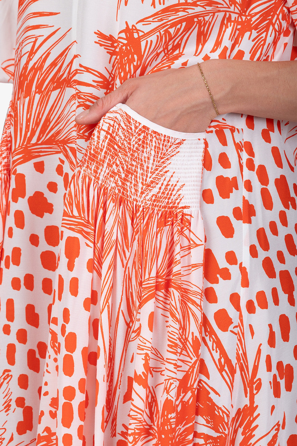 Red viscose dress Varende