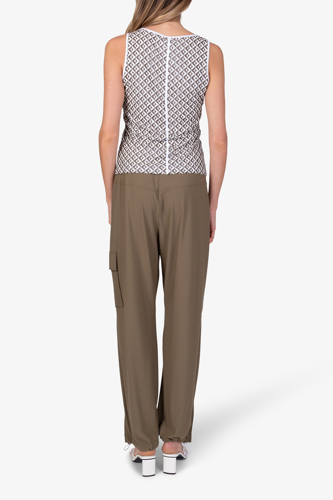 Brązowe spodnie cargo z jerseyu Syra