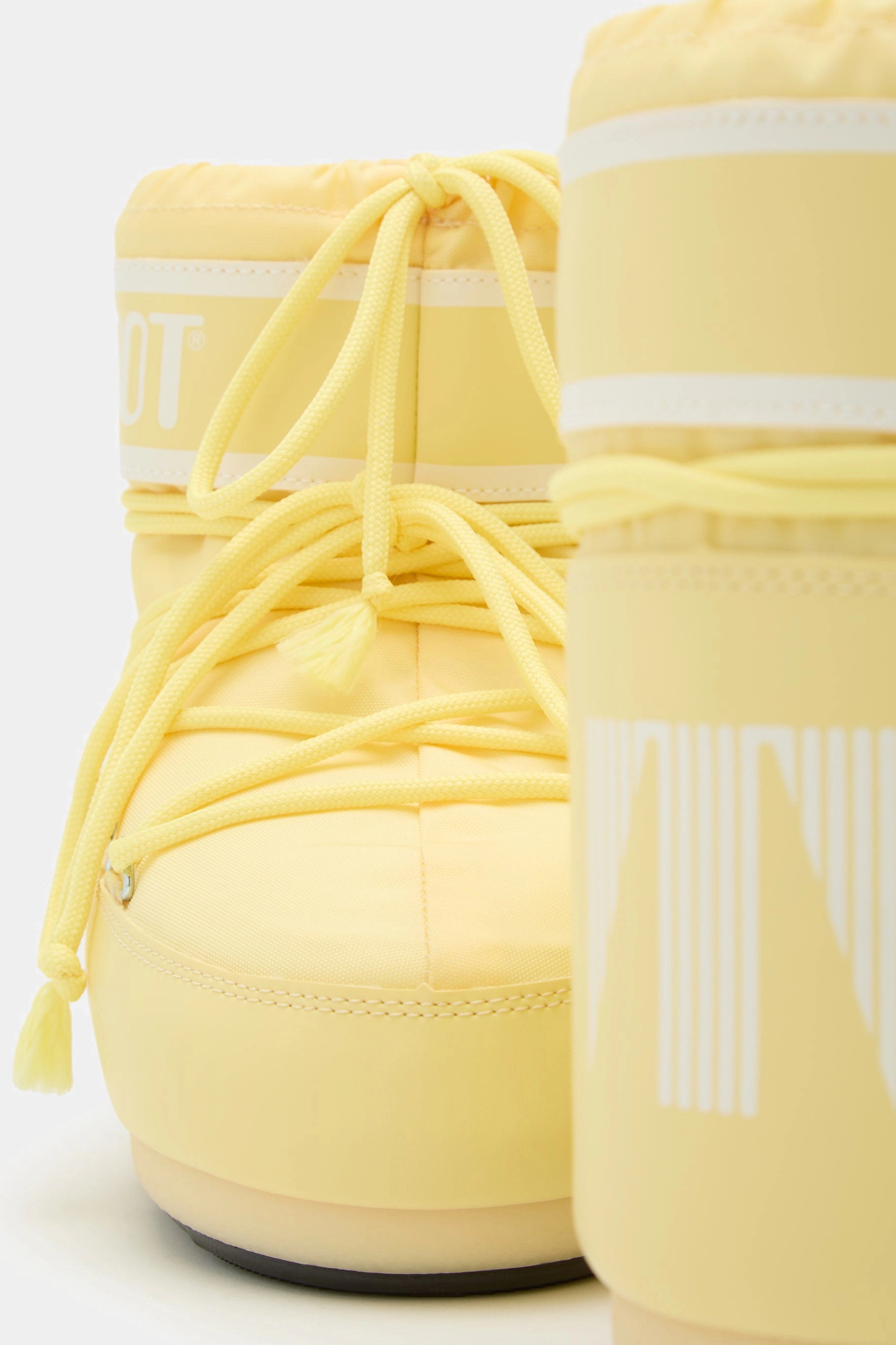 Żółte śniegowce MB ICON LOW NYLON