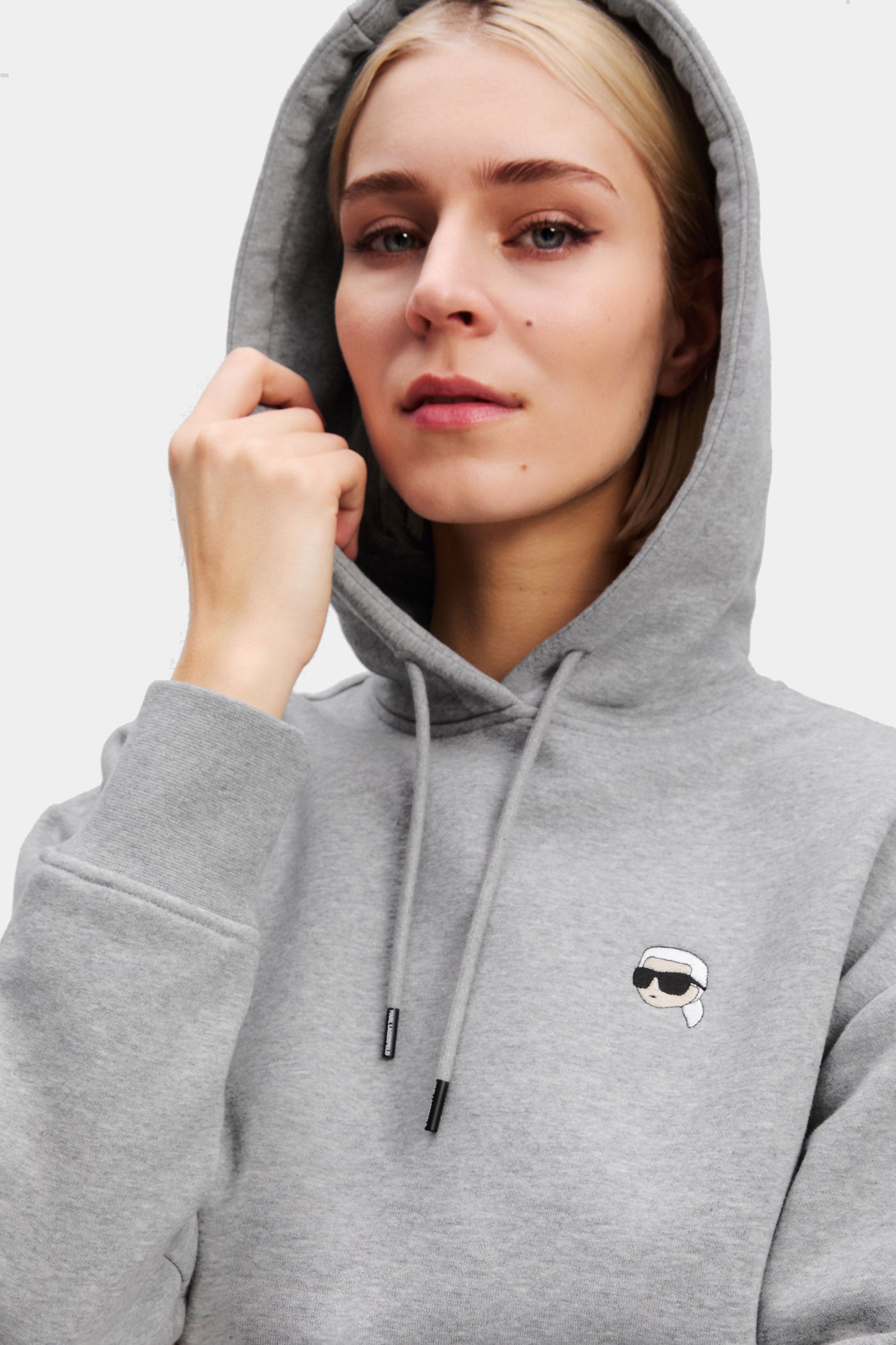 Szara bluza z kapturem Ikon Patch