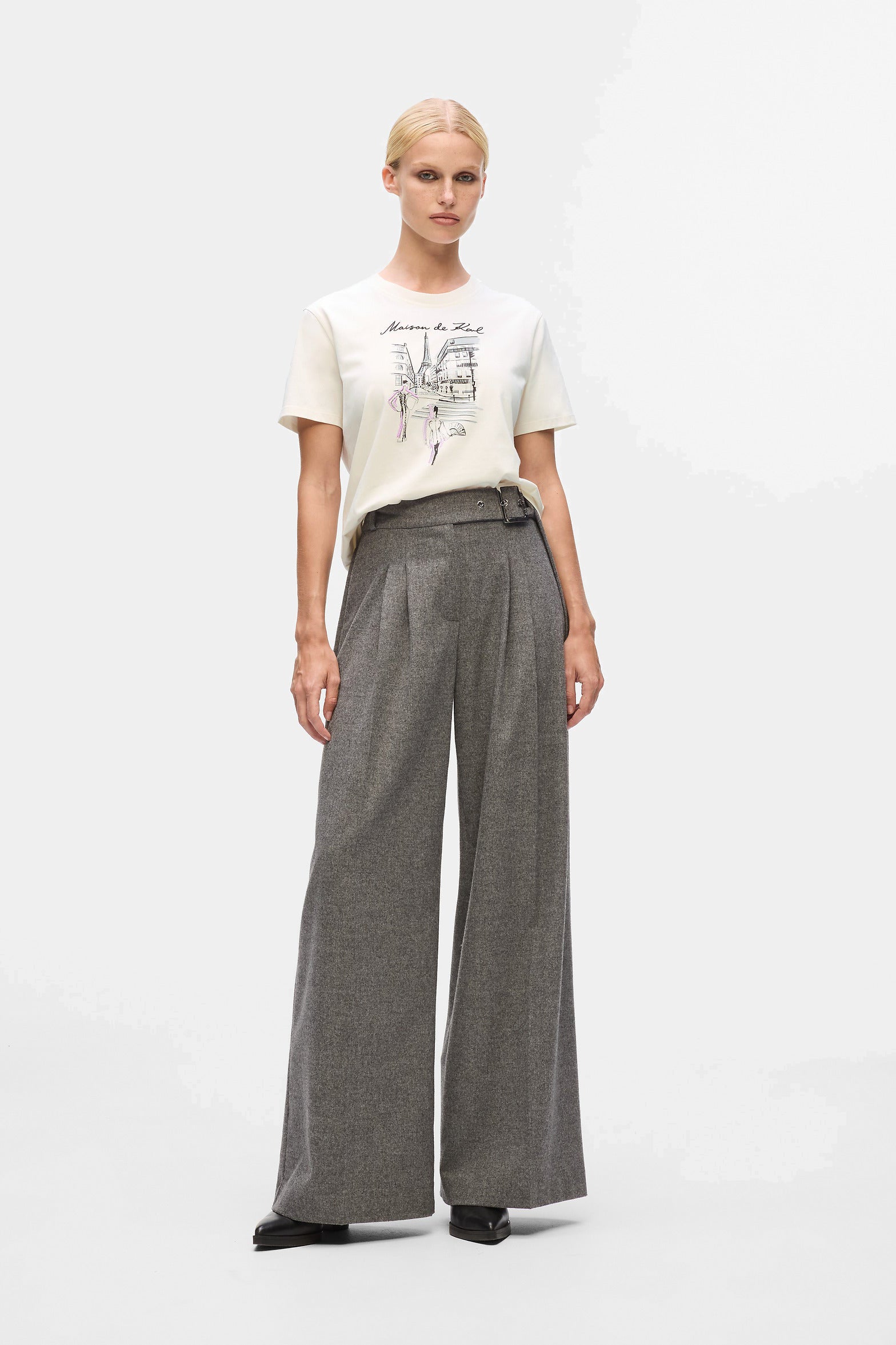 Kremowy t-shirt Paris Sketch
