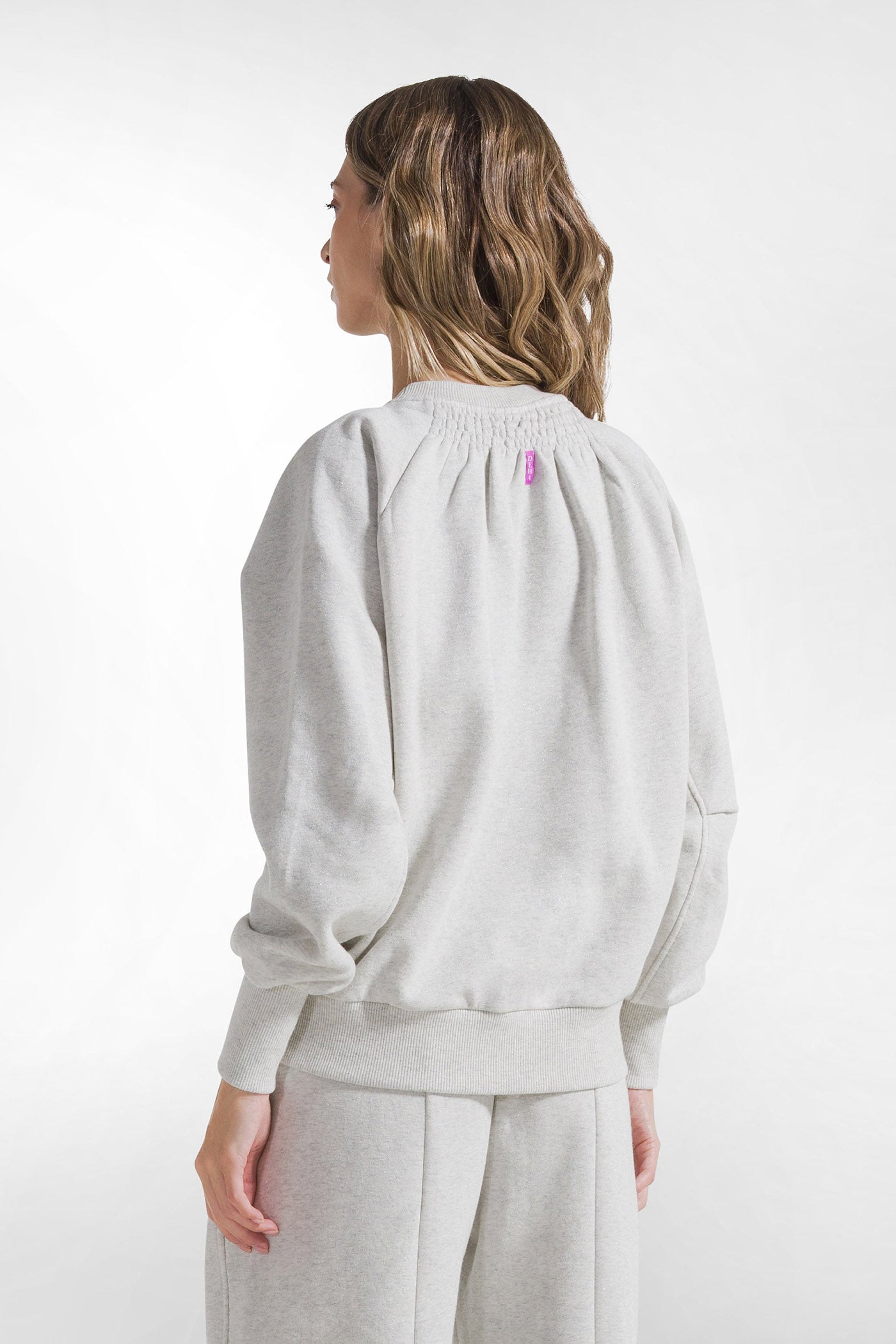 Biała bluza z lurexu