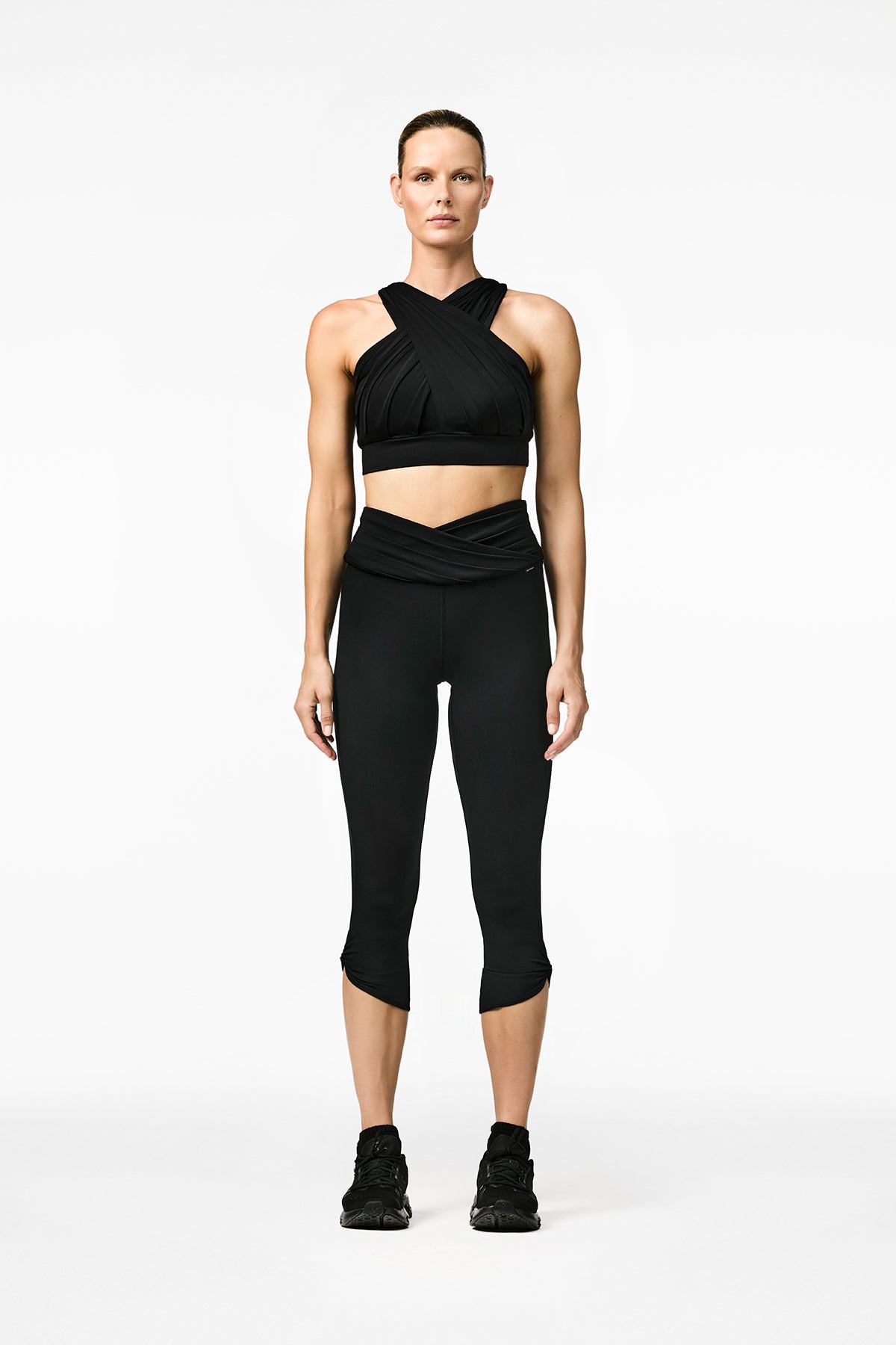 Czarne leginsy COASIS capri tight