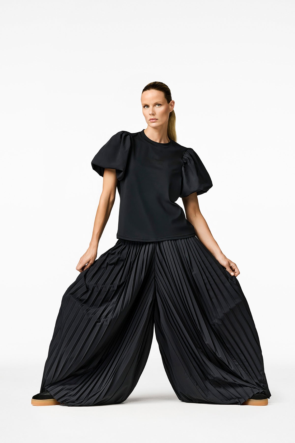 Czarny T-shirt OCEE short sleeve top