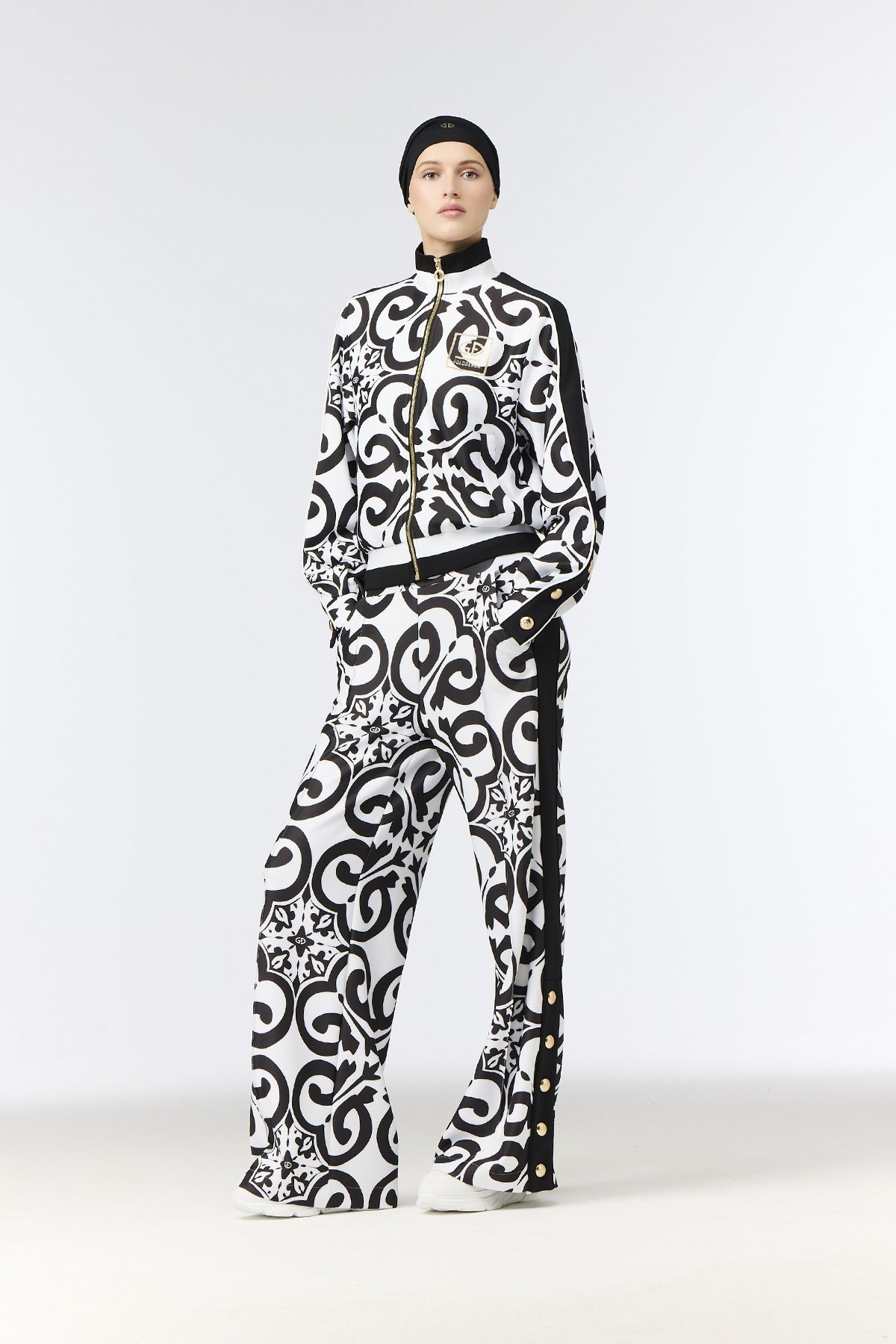 Czarna opaska COVE headband