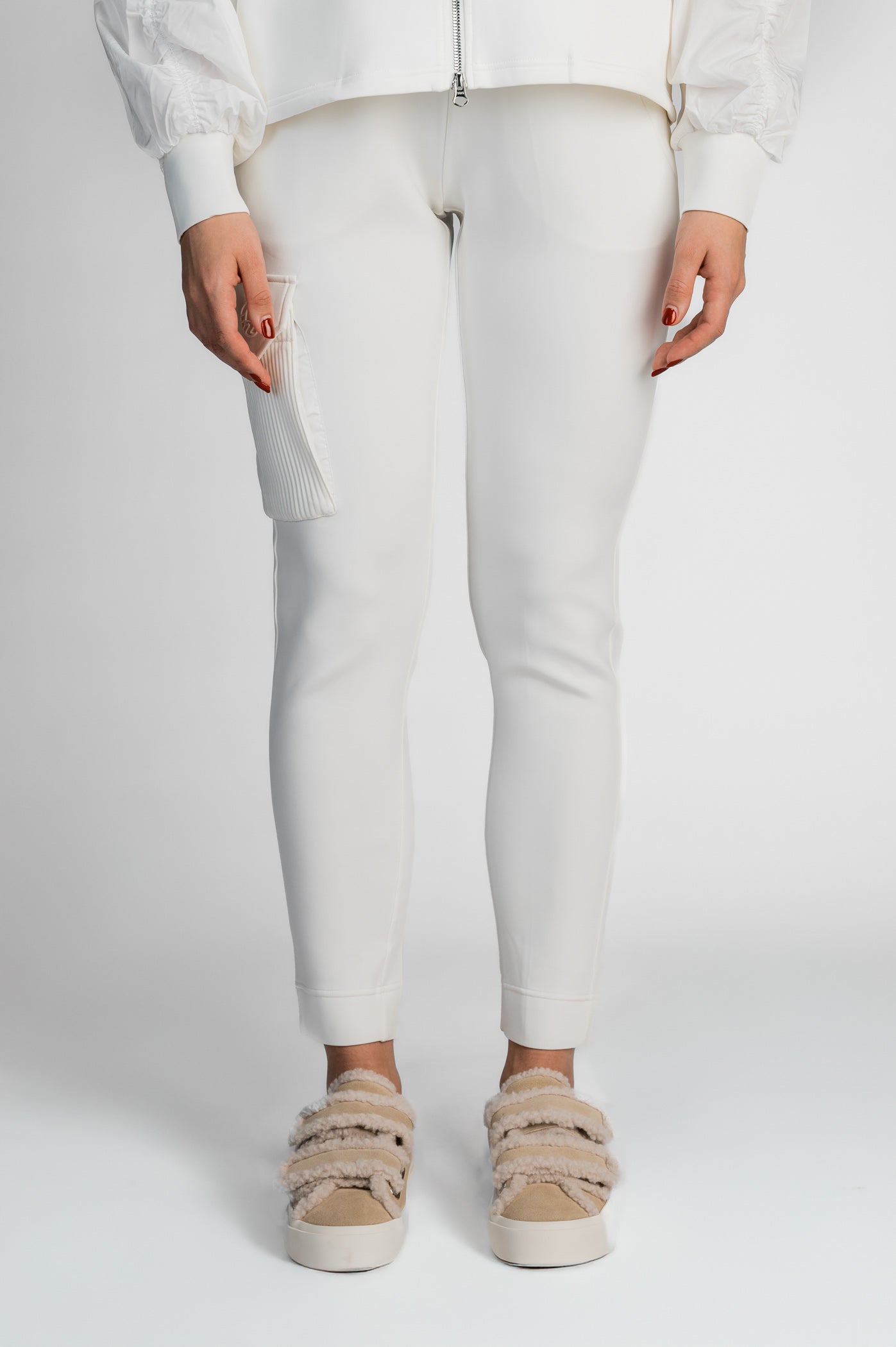 Osiri Women's Pants