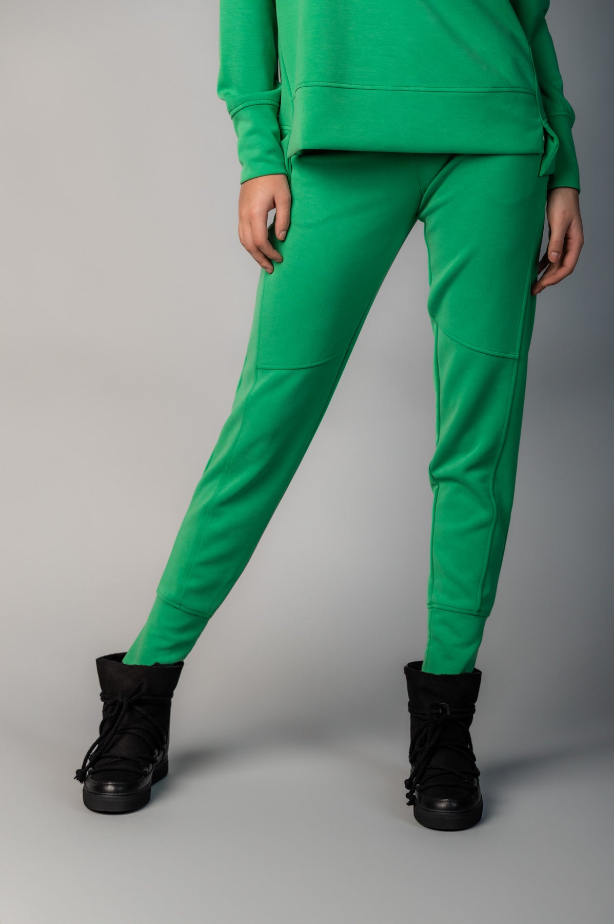 Women's Waterdroppants