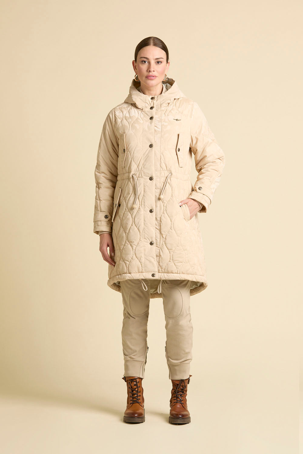 Parka pikowana z nadrukiem camouflage