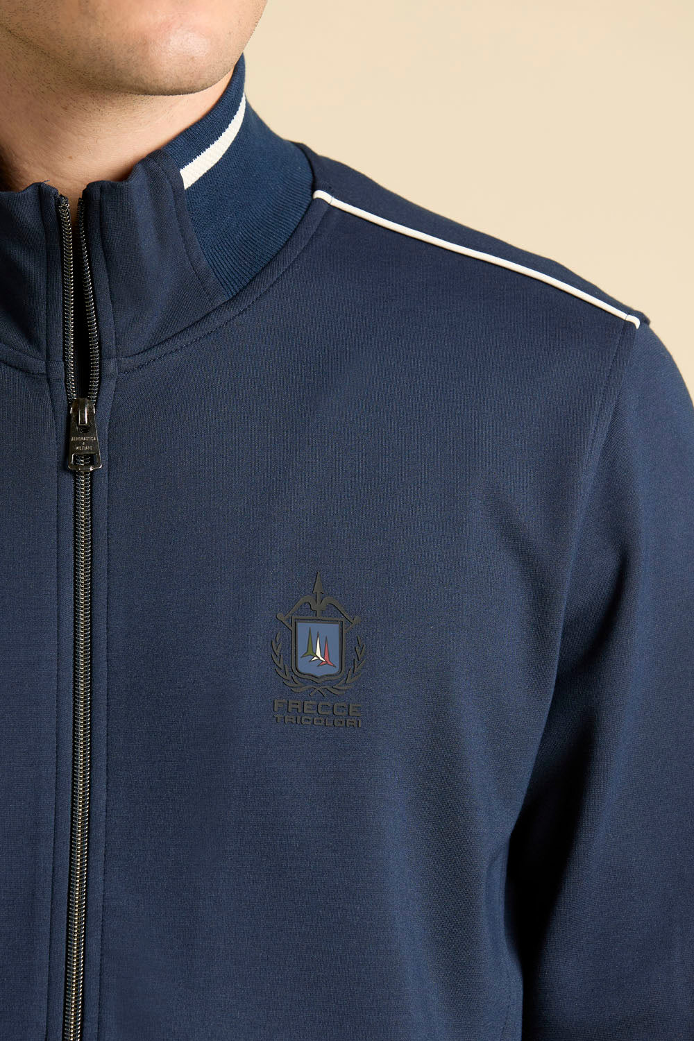 Granatowa bluza rozpinana