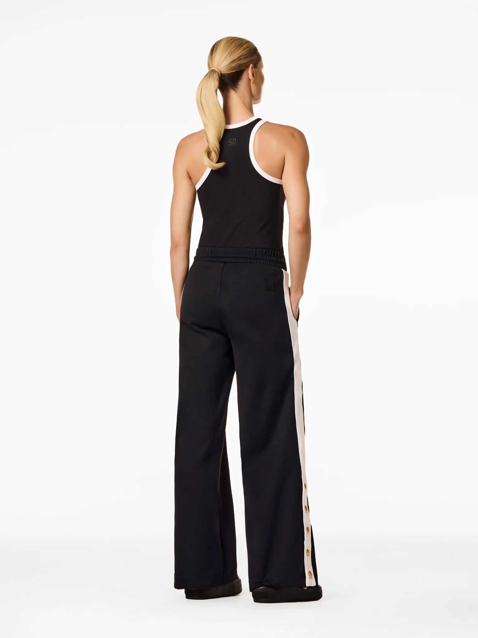 Czarne spodnie GRIMAUD track pants
