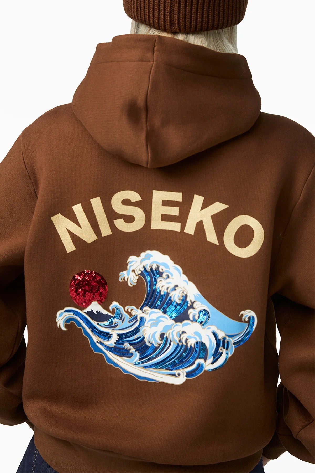 TOBU hooded sweater